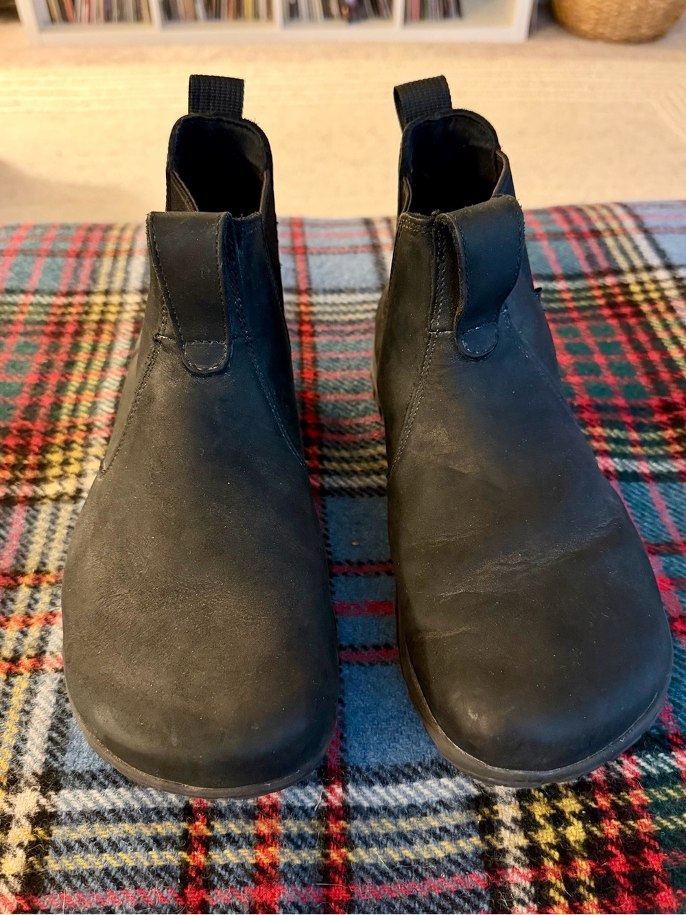 Men’s Size 11 Lems Chelsea Waterproof Obsidian Boots